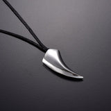 Pendentif Loup<br> Crocs d'Argent - Loup-Faction